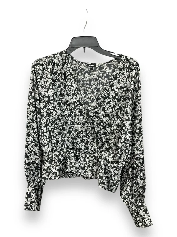 Blouse Long Sleeve By Express In Black & White, Size: M