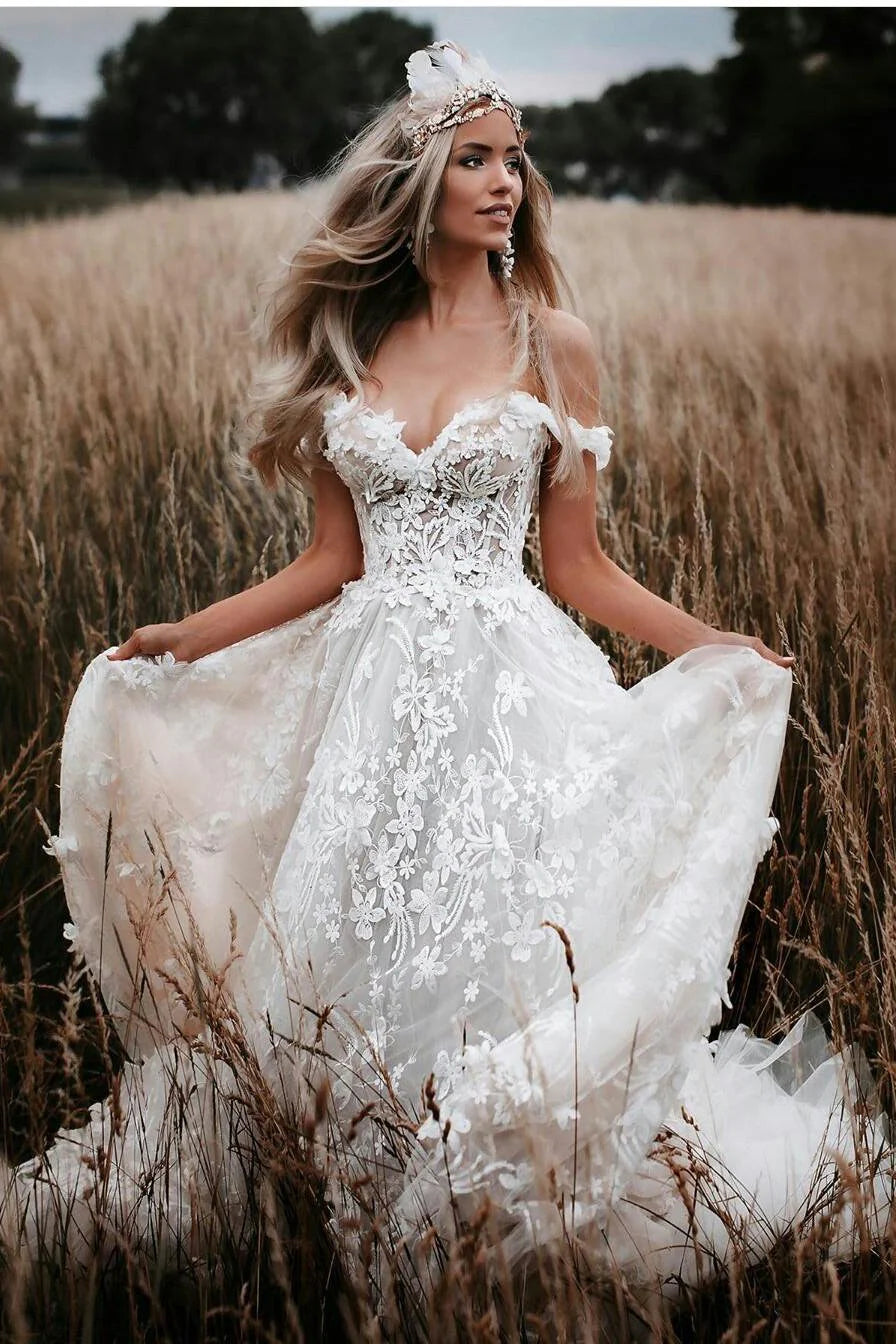 A Line Tulle Lace Appliques Long Beach Wedding Dresses